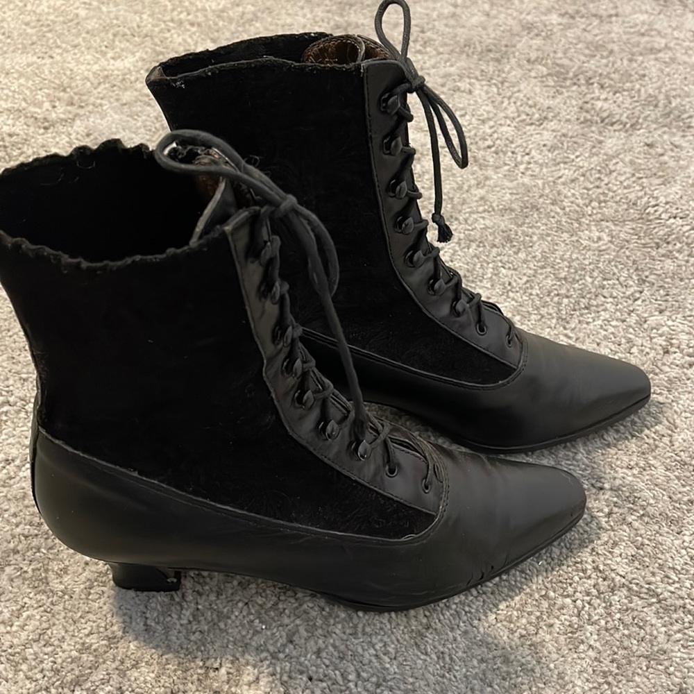 INGLEDEWS STUDIO GRAZIA Italian leather abs stretch Lycra black lace up boots